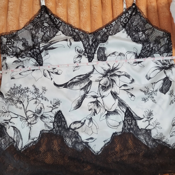 White House Black Market Floral Lace Trim Cami Top - Picture 5 of 5